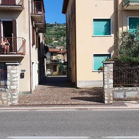 Apartament 1282 Torri Del Benaco Buitenkant foto