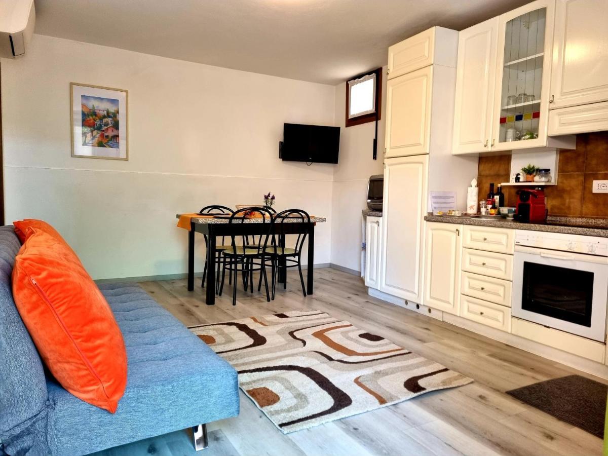Apartament 1282 Torri Del Benaco Buitenkant foto